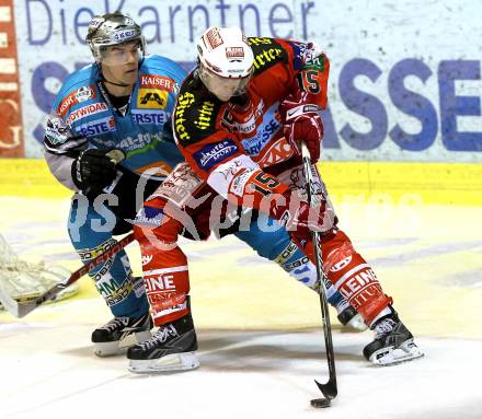 EBEL. Eishockey Bundesliga. EC KAC gegen EHC LIWEST Black Wings Linz. Paul Schellander, (KAC), Patrick Leahy (Linz). Klagenfurt, am 23.12.2010.
Foto: Kuess 

---
pressefotos, pressefotografie, kuess, qs, qspictures, sport, bild, bilder, bilddatenbank