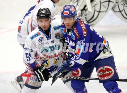 EBEL. Eishockey Bundesliga. EC Pasut VSV gegen  Alba Volan SAPA Fehervar AV19. Derek Damon,  (VSV), Daniel Fekete (Alba Volan). Villach, am 26.12.2010.
Foto: Kuess 


---
pressefotos, pressefotografie, kuess, qs, qspictures, sport, bild, bilder, bilddatenbank