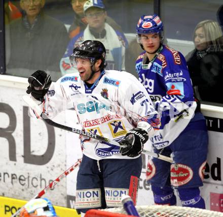 EBEL. Eishockey Bundesliga. EC Pasut VSV gegen  Alba Volan SAPA Fehervar AV19.  Torjubel Arpad Mihaly (Alba Volan). Villach, am 26.12.2010.
Foto: Kuess 


---
pressefotos, pressefotografie, kuess, qs, qspictures, sport, bild, bilder, bilddatenbank