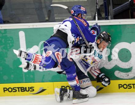 EBEL. Eishockey Bundesliga. EC Pasut VSV gegen  Alba Volan SAPA Fehervar AV19. Derek Damon,  (VSV), Csaba Kovacs (Alba Volan). Villach, am 26.12.2010.
Foto: Kuess 


---
pressefotos, pressefotografie, kuess, qs, qspictures, sport, bild, bilder, bilddatenbank