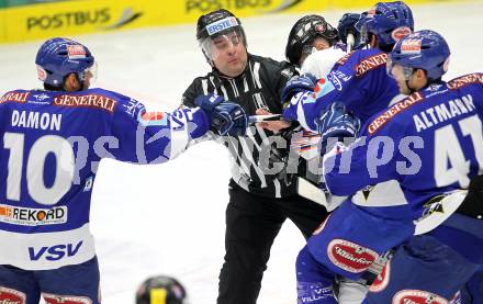 EBEL. Eishockey Bundesliga. EC Pasut VSV gegen  Alba Volan SAPA Fehervar AV19. Rangelei, Rauferei. Derek Damon, Greg Kuznik (VSV). Villach, am 26.12.2010.
Foto: Kuess 


---
pressefotos, pressefotografie, kuess, qs, qspictures, sport, bild, bilder, bilddatenbank