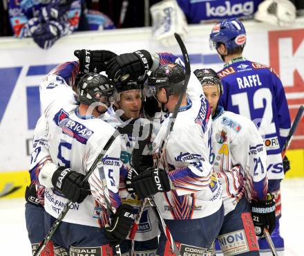 EBEL. Eishockey Bundesliga. EC Pasut VSV gegen  Alba Volan SAPA Fehervar AV19.  Torjubel Alba Volan. Villach, am 26.12.2010.
Foto: Kuess 


---
pressefotos, pressefotografie, kuess, qs, qspictures, sport, bild, bilder, bilddatenbank