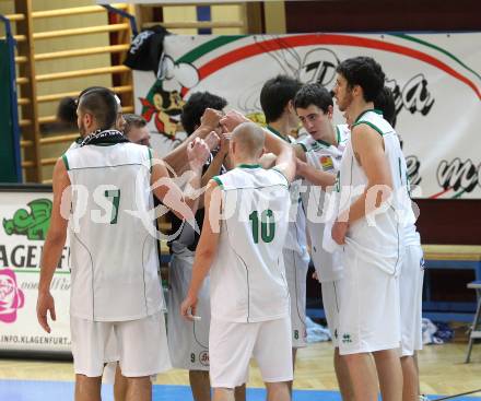 Basketball Bundesliga. Woerthersee Piraten gegen Ece Bulls Kapfenberg.  Bernhard Weber, Gunther Zajic, Martin Breithuber, Erik Rhinehart(Piraten). Klagenfurt, 11.12.2010.
Foto:  Kuess

---
pressefotos, pressefotografie, kuess, qs, qspictures, sport, bild, bilder, bilddatenbank