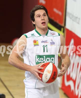 Basketball Bundesliga. Woerthersee Piraten gegen Ece Bulls Kapfenberg.  Andreas Kuttnig (Piraten). Klagenfurt, 11.12.2010.
Foto:  Kuess

---
pressefotos, pressefotografie, kuess, qs, qspictures, sport, bild, bilder, bilddatenbank