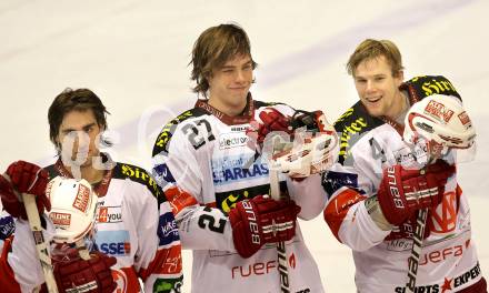 EBEL. Eishockey Bundesliga. EC KAC gegen Alba Volan SAPA Fehervar AV19. Martin Schumnig, Thomas HUndertpfund, Markus Pirmann (KAC). Klagenfurt, am 28.12.2010.
Foto: Kuess 

---
pressefotos, pressefotografie, kuess, qs, qspictures, sport, bild, bilder, bilddatenbank