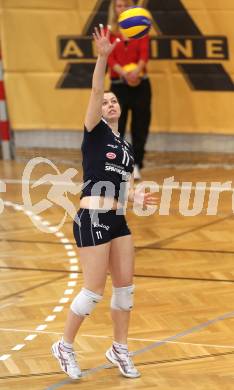 Volleyball Challenge Cup. ATSC Sparkasse Klagenfurt Wildcats gegen Igtisadchi Baku. Samira Mauch (Wildcats). Klagenfurt, am 15.12.2010.
Foto: Kuess
---
pressefotos, pressefotografie, kuess, qs, qspictures, sport, bild, bilder, bilddatenbank