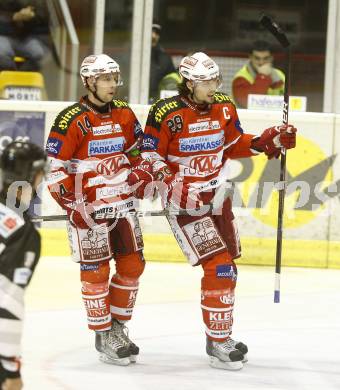 EBEL. Eishockey Bundesliga. EC KAC gegen HK Acroni Jesenice. Torjubel REICHEL Johannes, BRANDNER Christoph (KAC). Klagenfurt, am 2.1.2011.
Foto: Kuess 

---
pressefotos, pressefotografie, kuess, qs, qspictures, sport, bild, bilder, bilddatenbank