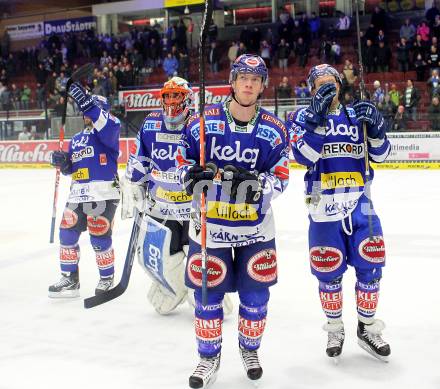 EBEL. Eishockey Bundesliga. EC Rekordfenster VSV gegen KHL Medvescak Zagreb. Jubel Gerhard Unterluggauer, Gert Prohaska, Michael Raffl, Matt Ryan (VSV). Villach, am 2.1.2011.
Foto: Kuess

---
pressefotos, pressefotografie, kuess, qs, qspictures, sport, bild, bilder, bilddatenbank