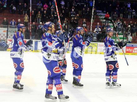 EBEL. Eishockey Bundesliga. EC Rekordfenster VSV gegen KHL Medvescak Zagreb. Jubel VSV. Villach, am 2.1.2011.
Foto: Kuess

---
pressefotos, pressefotografie, kuess, qs, qspictures, sport, bild, bilder, bilddatenbank