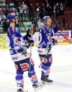 EBEL. Eishockey Bundesliga. EC Rekordfenster VSV gegen KHL Medvescak Zagreb. Jubel Michael Raffl, Derek Damon (VSV). Villach, am 2.1.2011.
Foto: Kuess

---
pressefotos, pressefotografie, kuess, qs, qspictures, sport, bild, bilder, bilddatenbank