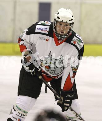 Eishockey Carinthian Hockey League. CHL. EC Tarco Woelfe gegen EC SV Spittal. Thomas Plautz (Tarco). Klagenfurt, am 5.1.2011.
Foto: Kuess
---
pressefotos, pressefotografie, kuess, qs, qspictures, sport, bild, bilder, bilddatenbank