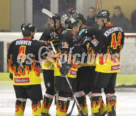 Eishockey Carinthian Hockey League. CHL. EC Tarco Woelfe gegen EC SV Spittal. Torjubel  (Spittal). Klagenfurt, am 5.1.2011.
Foto: Kuess
---
pressefotos, pressefotografie, kuess, qs, qspictures, sport, bild, bilder, bilddatenbank