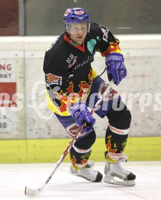 Eishockey Carinthian Hockey League. CHL. EC Tarco Woelfe gegen EC SV Spittal. Guenther Lanzinger (Spittal). Klagenfurt, am 5.1.2011.
Foto: Kuess
---
pressefotos, pressefotografie, kuess, qs, qspictures, sport, bild, bilder, bilddatenbank