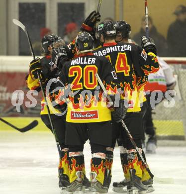 Eishockey Carinthian Hockey League. CHL. EC Tarco Woelfe gegen EC SV Spittal. Torjubel  (Spittal). Klagenfurt, am 5.1.2011.
Foto: Kuess
---
pressefotos, pressefotografie, kuess, qs, qspictures, sport, bild, bilder, bilddatenbank