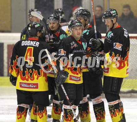 Eishockey Carinthian Hockey League. CHL. EC Tarco Woelfe gegen EC SV Spittal. Torjubel (Spittal). Klagenfurt, am 5.1.2011.
Foto: Kuess
---
pressefotos, pressefotografie, kuess, qs, qspictures, sport, bild, bilder, bilddatenbank