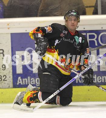 Eishockey Carinthian Hockey League. CHL. EC Tarco Woelfe gegen EC SV Spittal. Thomas Mueller (Spittal). Klagenfurt, am 5.1.2011.
Foto: Kuess
---
pressefotos, pressefotografie, kuess, qs, qspictures, sport, bild, bilder, bilddatenbank