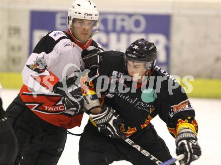 Eishockey Carinthian Hockey League. CHL. EC Tarco Woelfe gegen EC SV Spittal. Christoph Quantschnig (Tarco), Wolfgang Unterlercher (Spittal). Klagenfurt, am 5.1.2011.
Foto: Kuess
---
pressefotos, pressefotografie, kuess, qs, qspictures, sport, bild, bilder, bilddatenbank