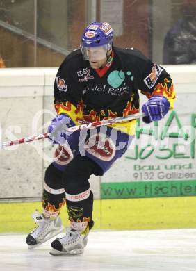 Eishockey Carinthian Hockey League. CHL. EC Tarco Woelfe gegen EC SV Spittal. Guenther Lanzinger (Spittal). Klagenfurt, am 5.1.2011.
Foto: Kuess
---
pressefotos, pressefotografie, kuess, qs, qspictures, sport, bild, bilder, bilddatenbank