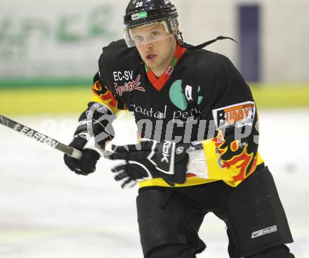 Eishockey Carinthian Hockey League. CHL. EC Tarco Woelfe gegen EC SV Spittal. Thomas Kreuzer (Spittal). Klagenfurt, am 5.1.2011.
Foto: Kuess
---
pressefotos, pressefotografie, kuess, qs, qspictures, sport, bild, bilder, bilddatenbank