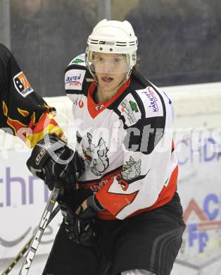 Eishockey Carinthian Hockey League. CHL. EC Tarco Woelfe gegen EC SV Spittal. Heiko Ofner (Tarco). Klagenfurt, am 5.1.2011.
Foto: Kuess
---
pressefotos, pressefotografie, kuess, qs, qspictures, sport, bild, bilder, bilddatenbank