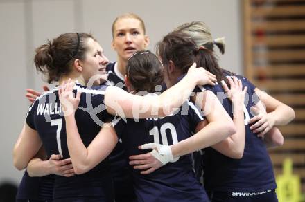 Volleyball MEL. ATSC Wildcats gegen VK Modranska Prostejov. Jubel (Wildcats). Klagenfurt, 7.1.2011.
Foto: Kuess
---
pressefotos, pressefotografie, kuess, qs, qspictures, sport, bild, bilder, bilddatenbank