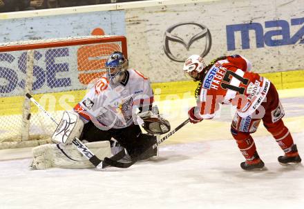 EBEL. Eishockey Bundesliga. EC KAC gegen HK Acroni Jesenice. Gregor Hager, (KAC), Michal Fikrt (Jesenice). Klagenfurt, am 9.1.2011.
Foto: Kuess 

---
pressefotos, pressefotografie, kuess, qs, qspictures, sport, bild, bilder, bilddatenbank