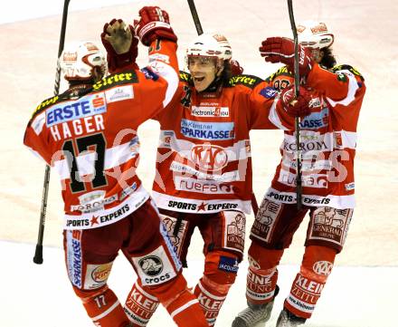 EBEL. Eishockey Bundesliga. EC KAC gegen HK Acroni Jesenice. Torjubel Gregor Hager, Dieter Kalt (KAC). Klagenfurt, am 9.1.2011.
Foto: Kuess 

---
pressefotos, pressefotografie, kuess, qs, qspictures, sport, bild, bilder, bilddatenbank