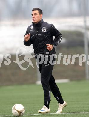 Fussball. WAC/St.Andrae. Trainingsbeginn.  Gotal Sandro. St. Andrae, 10.1.2011.
Foto: Kuess
---
pressefotos, pressefotografie, kuess, qs, qspictures, sport, bild, bilder, bilddatenbank