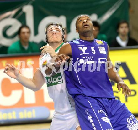 Basketball Bundesliga. Woerthersee Piraten gegen Oberwart Gunners.  Maximilian Kunovjanek. Klagenfurt, 9.1.2011.
Foto:  Kuess

---
pressefotos, pressefotografie, kuess, qs, qspictures, sport, bild, bilder, bilddatenbank