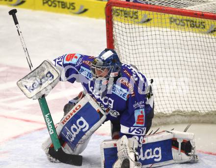 EBEL. Eishockey Bundesliga. EC Rekordfenster VSV gegen Vienna Capitals. Bernhard Starkbaum (VSV). Villach, am 4.1.2011.
Foto: Kuess

---
pressefotos, pressefotografie, kuess, qs, qspictures, sport, bild, bilder, bilddatenbank