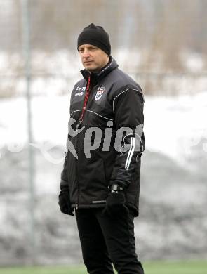 Fussball. WAC/St.Andrae. Trainingsbeginn. Co-Trainer Grubor Slobodan.  St. Andrae, 10.1.2011.
Foto: Kuess
---
pressefotos, pressefotografie, kuess, qs, qspictures, sport, bild, bilder, bilddatenbank