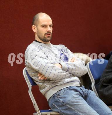 Basketball Bundesliga. Woerthersee Piraten gegen Oberwart Gunners.  Joachim Buggelsheim (Piraten). Klagenfurt, 9.1.2011.
Foto:  Kuess

---
pressefotos, pressefotografie, kuess, qs, qspictures, sport, bild, bilder, bilddatenbank