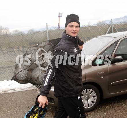 Fussball. WAC/St.Andrae. Trainingsbeginn. Putsche Roland. St. Andrae, 10.1.2011.
Foto: Kuess
---
pressefotos, pressefotografie, kuess, qs, qspictures, sport, bild, bilder, bilddatenbank