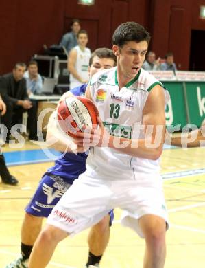 Basketball Bundesliga. Woerthersee Piraten gegen Oberwart Gunners.  Rhinehart Erik (Piraten). Klagenfurt, 9.1.2011.
Foto:  Kuess

---
pressefotos, pressefotografie, kuess, qs, qspictures, sport, bild, bilder, bilddatenbank