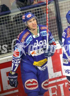 EBEL. Eishockey Bundesliga. EC Rekordfenster VSV gegen SAPA Fehervar AV19. Torjubel Joshua Langfeld (VSV). Villach, am 14.1.2011.
Foto: Kuess

---
pressefotos, pressefotografie, kuess, qs, qspictures, sport, bild, bilder, bilddatenbank