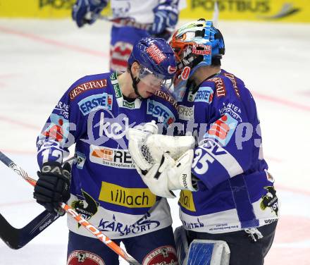 EBEL. Eishockey Bundesliga. EC Rekordfenster VSV gegen SAPA Fehervar AV19. Michael Raffl, Gert Prohaska (VSV). Villach, am 14.1.2011.
Foto: Kuess

---
pressefotos, pressefotografie, kuess, qs, qspictures, sport, bild, bilder, bilddatenbank