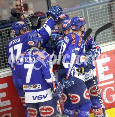 EBEL. Eishockey Bundesliga. EC Rekordfenster VSV gegen SAPA Fehervar AV19. Torjubel VSV. Villach, am 14.1.2011.
Foto: Kuess

---
pressefotos, pressefotografie, kuess, qs, qspictures, sport, bild, bilder, bilddatenbank