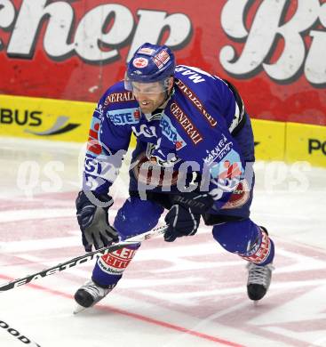 EBEL. Eishockey Bundesliga. EC VSV gegen  SAPA Fehervar AV19. Martin Mike (VSV). Villach, am 14.1.2011.
Foto: Kuess
---
pressefotos, pressefotografie, kuess, qs, qspictures, sport, bild, bilder, bilddatenbank