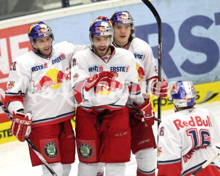 EBEL. Eishockey Bundesliga. EC  VSV gegen EC Red Bull Salzburg.  Torjubel Salzburg. Villach, am 21.1.2011.
Foto: Kuess 


---
pressefotos, pressefotografie, kuess, qs, qspictures, sport, bild, bilder, bilddatenbank