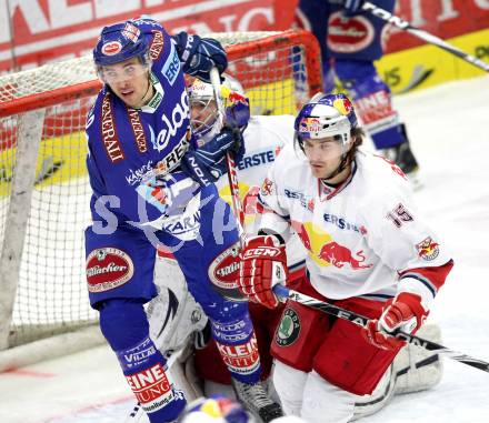 EBEL. Eishockey Bundesliga. EC  VSV gegen EC Red Bull Salzburg.  Joshua Langfeld, (VSV), Manuel Latusa (Salzburg). Villach, am 21.1.2011.
Foto: Kuess 


---
pressefotos, pressefotografie, kuess, qs, qspictures, sport, bild, bilder, bilddatenbank