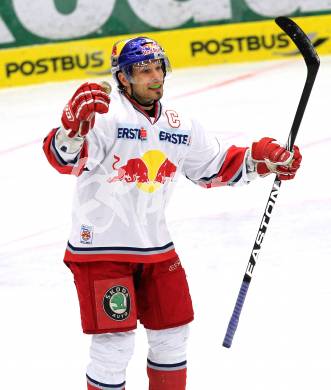 EBEL. Eishockey Bundesliga. EC  VSV gegen EC Red Bull Salzburg.  Torjubel Thomas Koch (Salzburg). Villach, am 21.1.2011.
Foto: Kuess 


---
pressefotos, pressefotografie, kuess, qs, qspictures, sport, bild, bilder, bilddatenbank