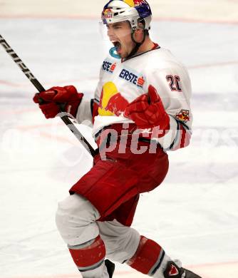 EBEL. Eishockey Bundesliga. EC  VSV gegen EC Red Bull Salzburg.  Torjubel Brent Aubin (Salzburg). Villach, am 21.1.2011.
Foto: Kuess 


---
pressefotos, pressefotografie, kuess, qs, qspictures, sport, bild, bilder, bilddatenbank