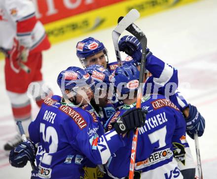 EBEL. Eishockey Bundesliga. EC  VSV gegen EC Red Bull Salzburg.  Torjubel VSV. Villach, am 21.1.2011.
Foto: Kuess 


---
pressefotos, pressefotografie, kuess, qs, qspictures, sport, bild, bilder, bilddatenbank