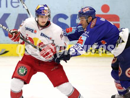 EBEL. Eishockey Bundesliga. EC  VSV gegen EC Red Bull Salzburg.  Michael Martin, (VSV), Marco Brucker (Salzburg). Villach, am 21.1.2011.
Foto: Kuess 


---
pressefotos, pressefotografie, kuess, qs, qspictures, sport, bild, bilder, bilddatenbank