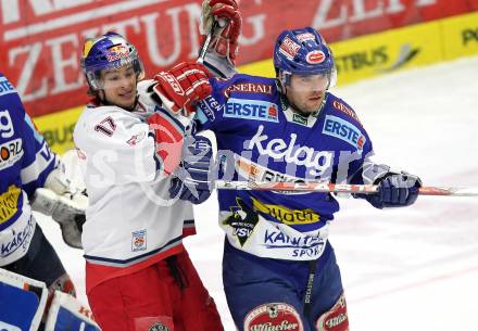 EBEL. Eishockey Bundesliga. EC  VSV gegen EC Red Bull Salzburg.  Kevin Mitchell, (VSV), Taylor Holst (Salzburg). Villach, am 21.1.2011.
Foto: Kuess 


---
pressefotos, pressefotografie, kuess, qs, qspictures, sport, bild, bilder, bilddatenbank