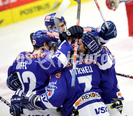 EBEL. Eishockey Bundesliga. EC  VSV gegen EC Red Bull Salzburg.  Torjubel VSV. Villach, am 21.1.2011.
Foto: Kuess 


---
pressefotos, pressefotografie, kuess, qs, qspictures, sport, bild, bilder, bilddatenbank