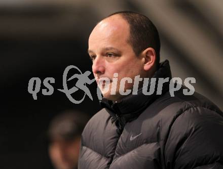 Eishockey CHL. Carinthian Hockey League. USC Velden gegen VST Adler Wild Voelkermarkt. Trainer Mario Oschgan (Voelkermarkt). Velden, am 22.1.2011.
Foto: Kuess
---
pressefotos, pressefotografie, kuess, qs, qspictures, sport, bild, bilder, bilddatenbank