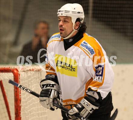 Eishockey CHL. Carinthian Hockey League. USC Velden gegen VST Adler Wild Voelkermarkt. Peter Rozic (Velden). Velden, am 22.1.2011.
Foto: Kuess
---
pressefotos, pressefotografie, kuess, qs, qspictures, sport, bild, bilder, bilddatenbank