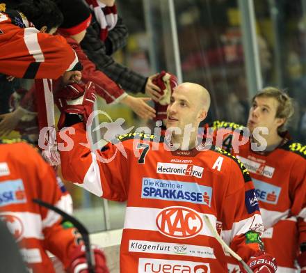 EBEL. Eishockey Bundesliga. KAC gegen Graz 99ers. Herbert Ratz, Markus Pirmann (KAC). Klagenfurt, am 25.1.2011.
Foto: Kuess 

---
pressefotos, pressefotografie, kuess, qs, qspictures, sport, bild, bilder, bilddatenbank