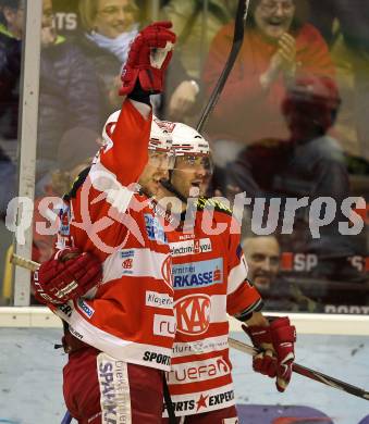 EBEL. Eishockey Bundesliga. KAC gegen EHC LIWEST BLACK WINGS LINZ. Torjubel Christoph Brandner, Sean Brown (KAC). Klagenfurt, am 28.1.2011.
Foto: Kuess 

---
pressefotos, pressefotografie, kuess, qs, qspictures, sport, bild, bilder, bilddatenbank